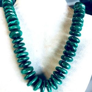 GREEN MALACHITE NECKLACE